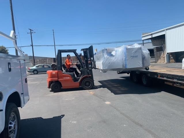 driver-unloading-accu-cut-cut-machine driver-unloading-accu-cut-cut-machine